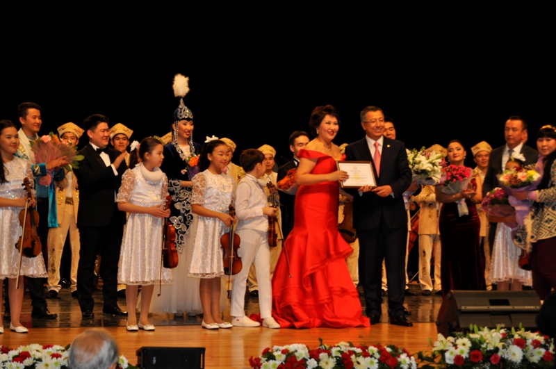 Photo of Айман Мұсақожаева Тұңғыш Президент күніне орай Түркияда мерекелік концерт өткізді